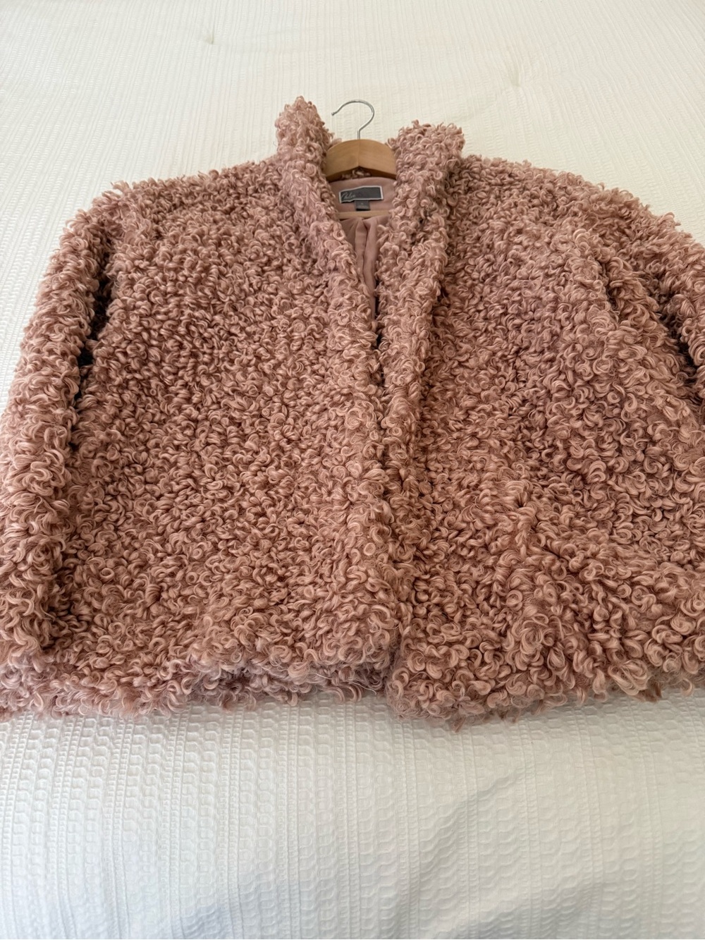 Chelsea28 Curly Faux-Shearling Teddy Jacket in Dusty Rose